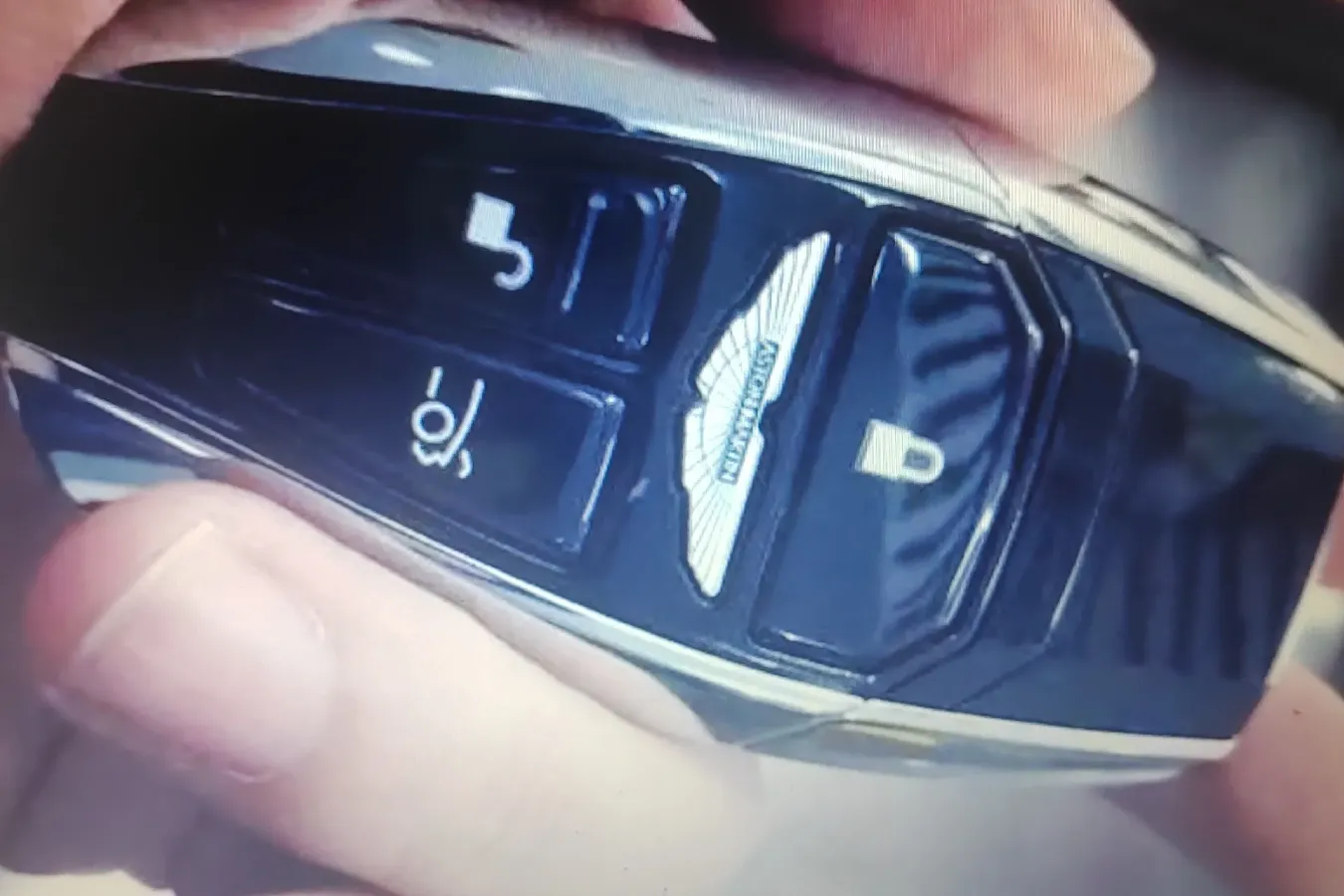 2020 Aston Martin DBS 5.2T 725HP V12 8AT,autocango,china used car exporter,china ev exporter,chinese used car exporter,chinese used ev exporter