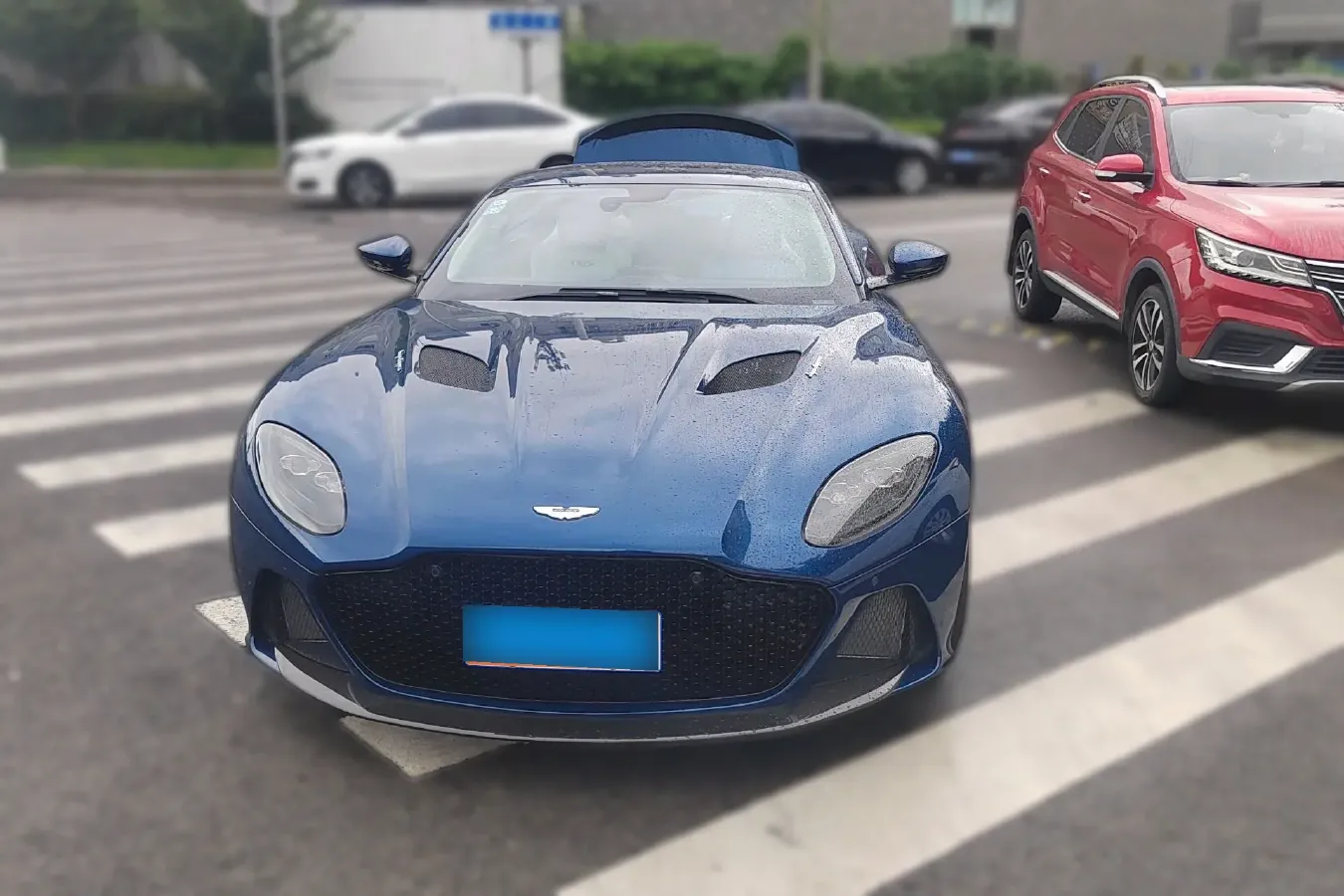 2020 Aston Martin DBS 5.2T 725HP V12 8AT,autocango,china used car exporter,china ev exporter,chinese used car exporter,chinese used ev exporter