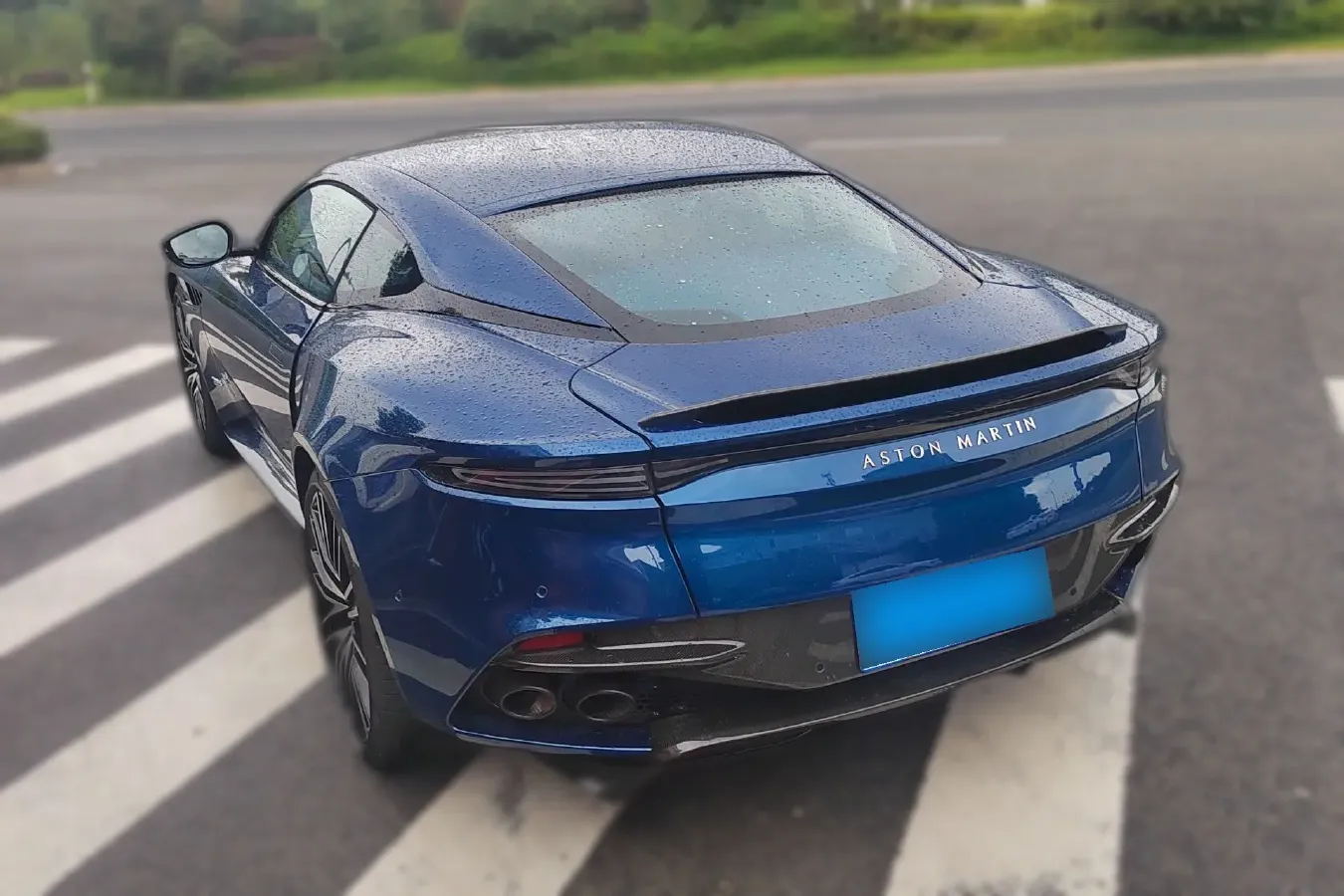 2020 Aston Martin DBS 5.2T 725HP V12 8AT,autocango,china used car exporter,china ev exporter,chinese used car exporter,chinese used ev exporter