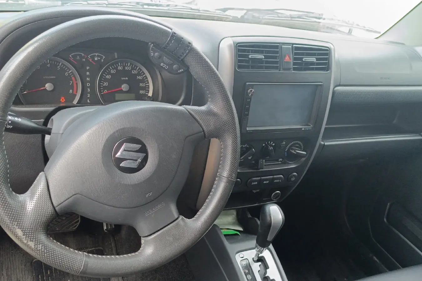 2012 Suzuki Jimny 1.3L 85HP L4 4AT,autocango,china used car exporter,china ev exporter,chinese used car exporter,chinese used ev exporter