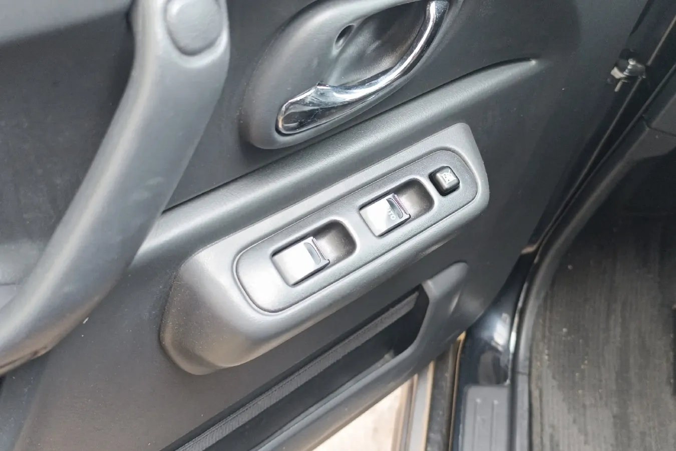 2012 Suzuki Jimny 1.3L 85HP L4 4AT,autocango,china used car exporter,china ev exporter,chinese used car exporter,chinese used ev exporter