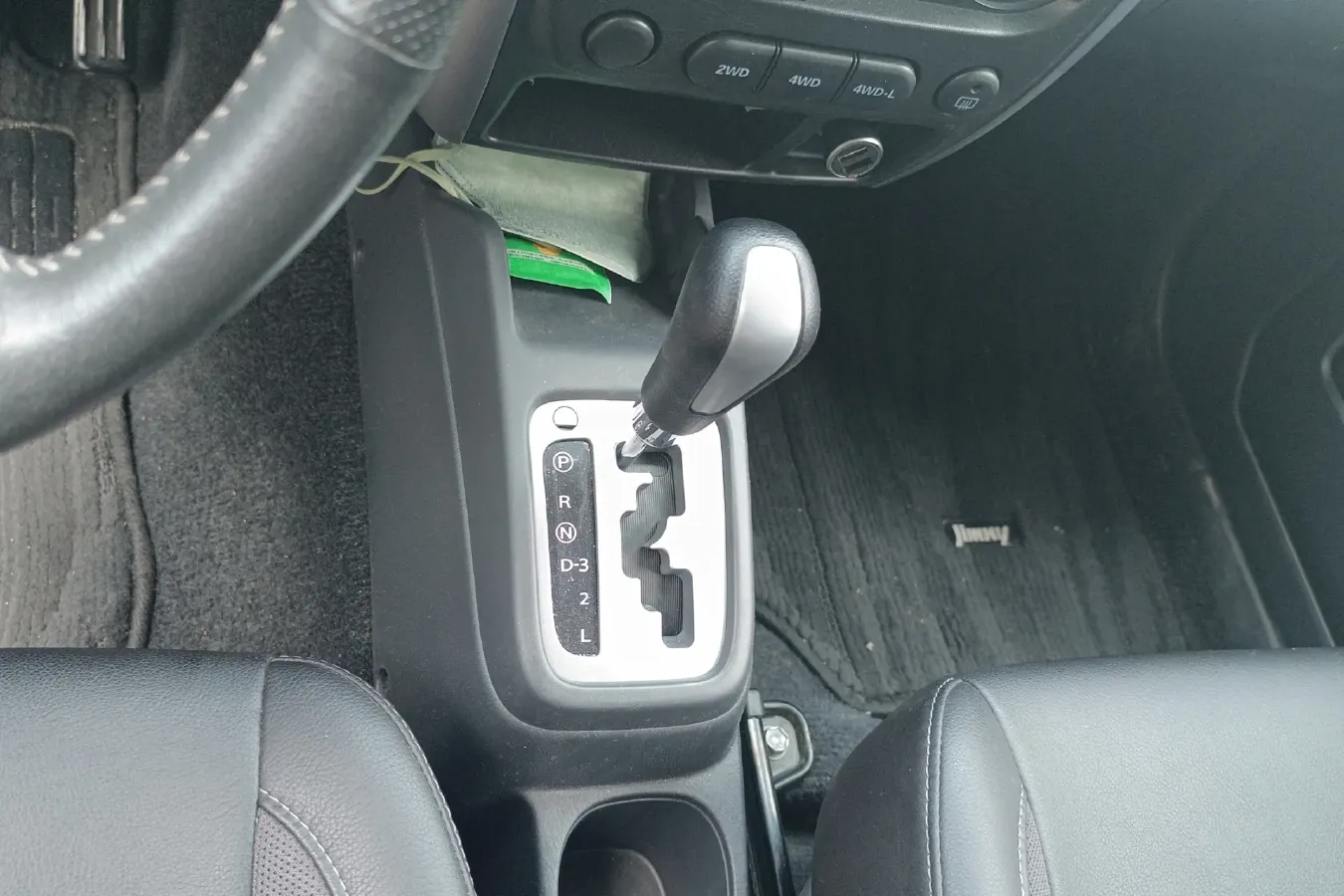 2012 Suzuki Jimny 1.3L 85HP L4 4AT,autocango,china used car exporter,china ev exporter,chinese used car exporter,chinese used ev exporter