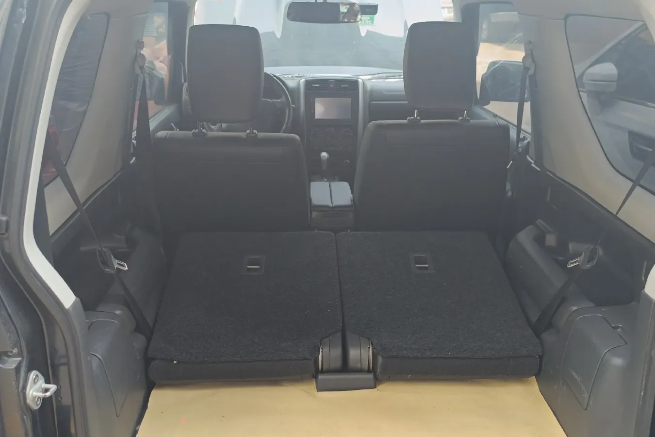 2012 Suzuki Jimny 1.3L 85HP L4 4AT,autocango,china used car exporter,china ev exporter,chinese used car exporter,chinese used ev exporter