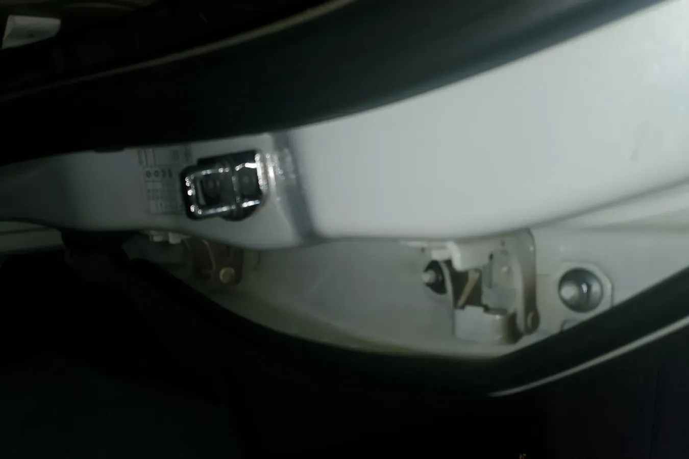 2015 Renault  Fluence 2.0L 137HP L4 CVT,autocango,china used car exporter,china ev exporter,chinese used car exporter,chinese used ev exporter