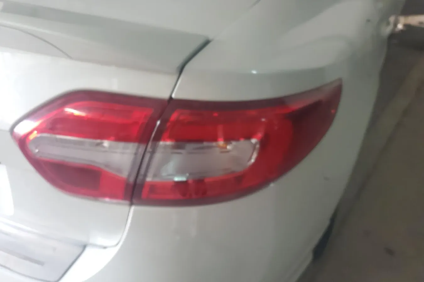 2015 Renault  Fluence 2.0L 137HP L4 CVT,autocango,china used car exporter,china ev exporter,chinese used car exporter,chinese used ev exporter