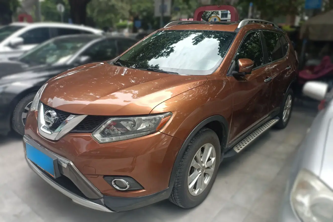 2014 Nissan X-Trail 2.5L 186HP L4 CVT