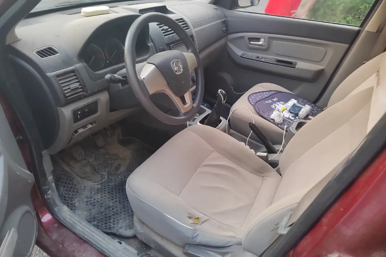 2013 BAIC WeiWang M20 1.5L 102HP L4 5MT,autocango,china used car exporter,china ev exporter,chinese used car exporter,chinese used ev exporter