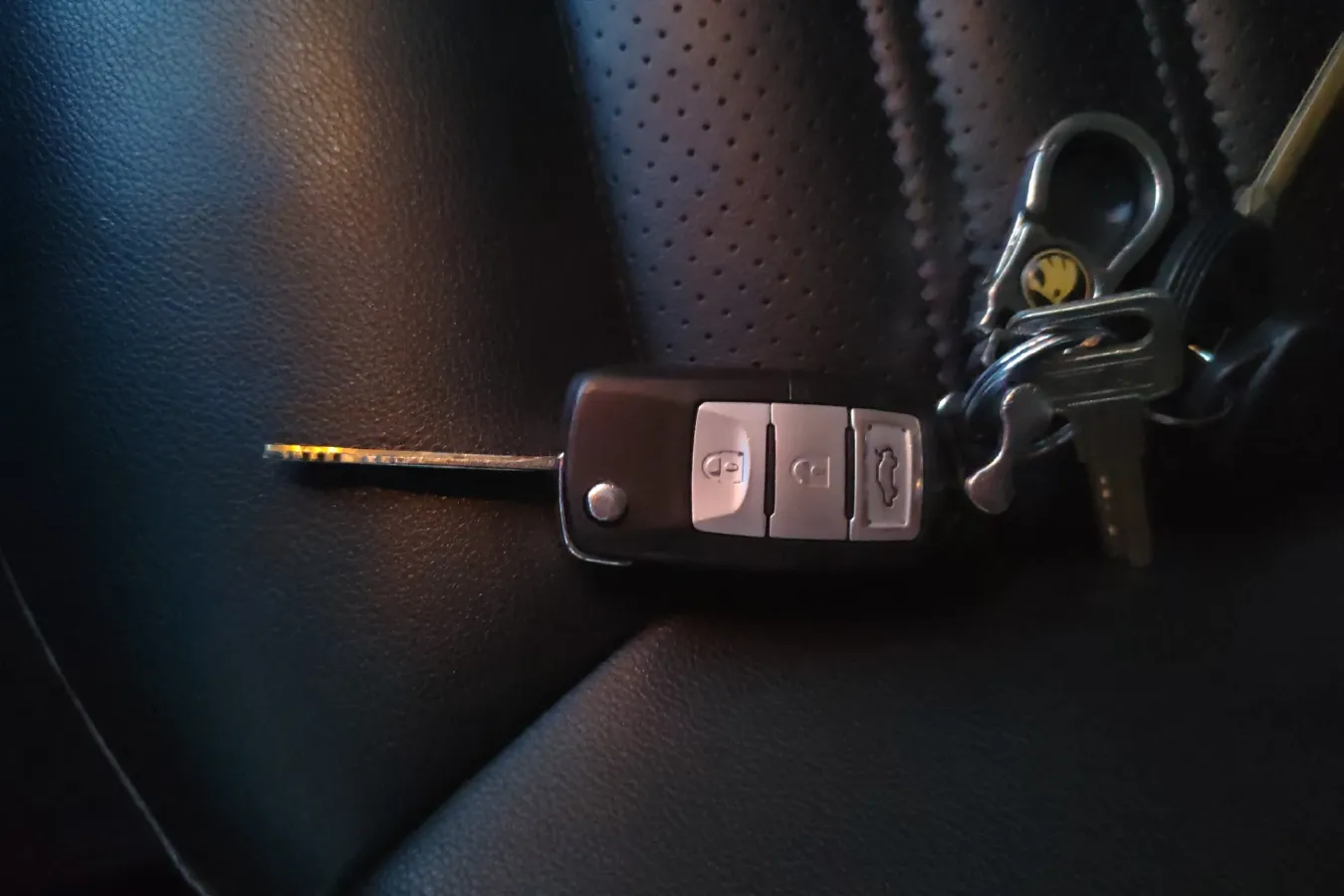 2016 DongFeng Forthing Joyear S50 1.5L 120HP L4 5MT,autocango,china used car exporter,china ev exporter,chinese used car exporter,chinese used ev exporter