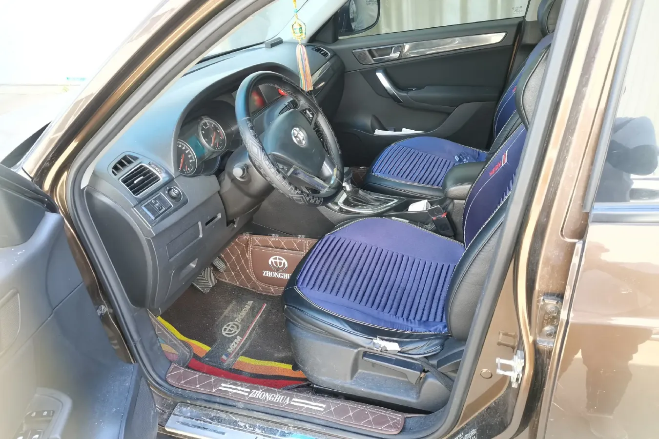 2012 Brilliance Auto V5 1.5T 136HP L4 5AT,autocango,china used car exporter,china ev exporter,chinese used car exporter,chinese used ev exporter