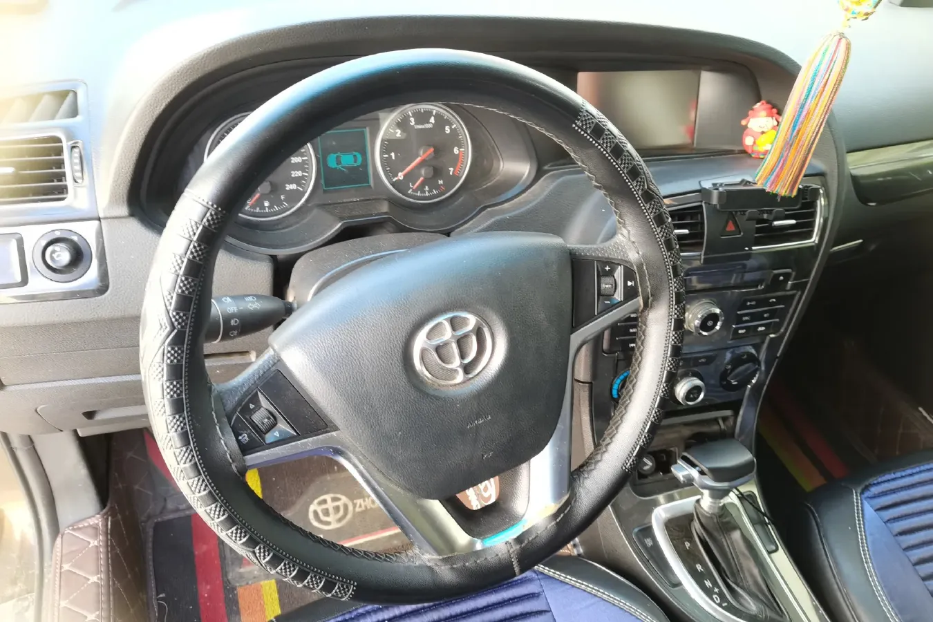 2012 Brilliance Auto V5 1.5T 136HP L4 5AT,autocango,china used car exporter,china ev exporter,chinese used car exporter,chinese used ev exporter