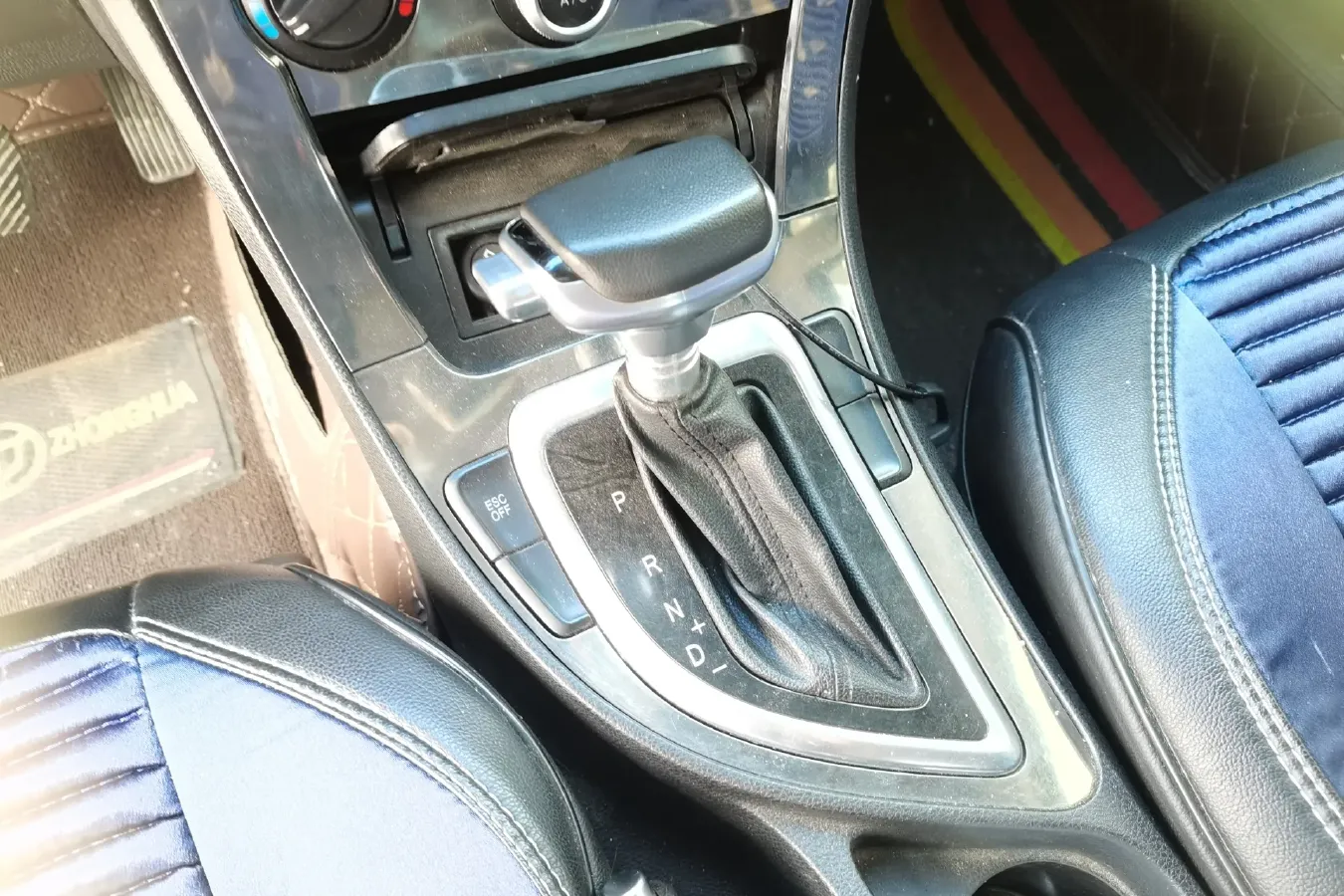 2012 Brilliance Auto V5 1.5T 136HP L4 5AT,autocango,china used car exporter,china ev exporter,chinese used car exporter,chinese used ev exporter