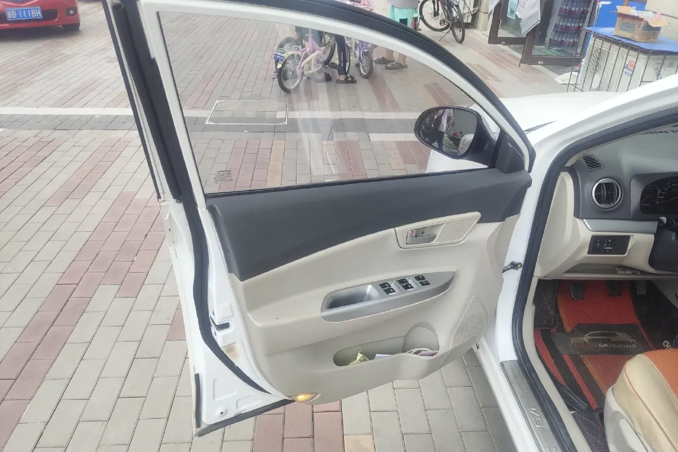 2012 ChangAn Alsvin V5 1.5L 114HP L4 5MT,autocango,china used car exporter,china ev exporter,chinese used car exporter,chinese used ev exporter