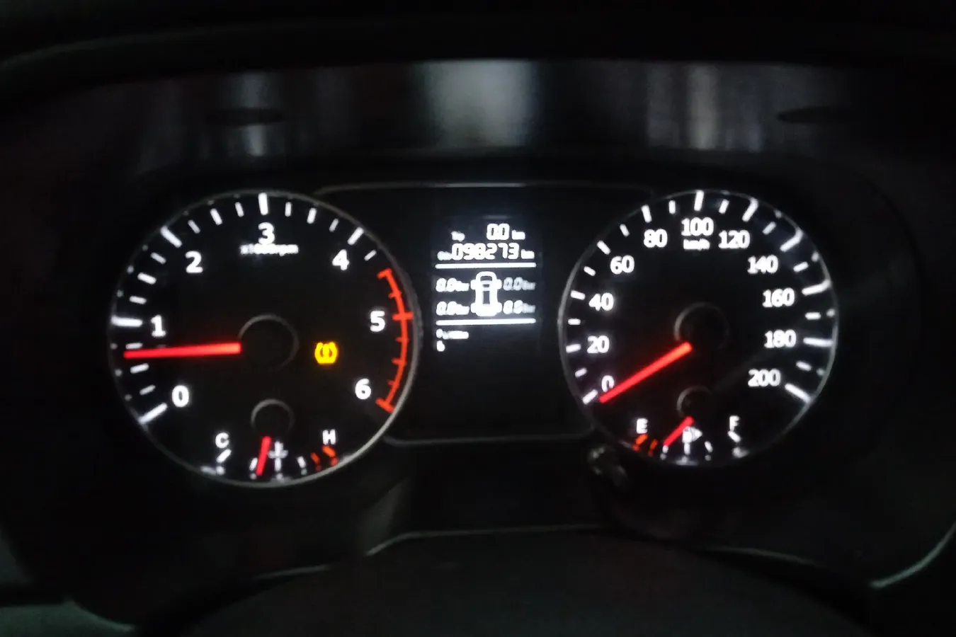 2015 Landwind X8 2.0T 190HP L4 6MT,autocango,china used car exporter,china ev exporter,chinese used car exporter,chinese used ev exporter