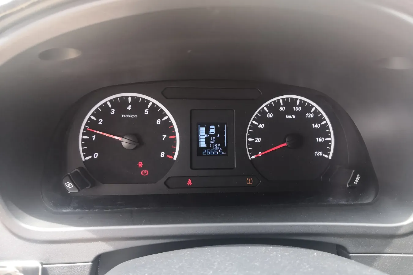 2021 DongFeng Forthing LingZhi Plus 2.0L 133HP L4 6MT,autocango,china used car exporter,china ev exporter,chinese used car exporter,chinese used ev exporter