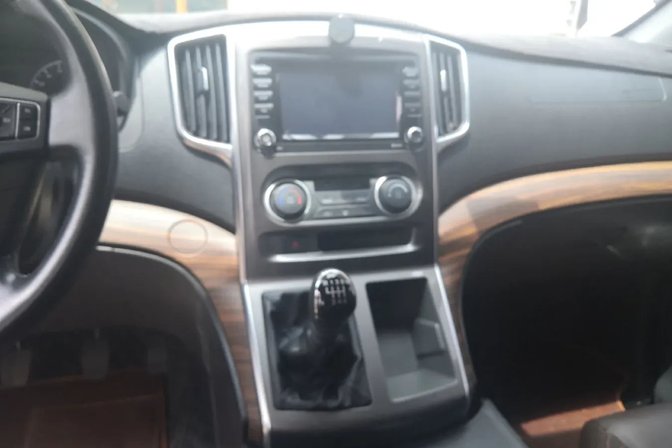 2021 DongFeng Forthing LingZhi Plus 2.0L 133HP L4 6MT,autocango,china used car exporter,china ev exporter,chinese used car exporter,chinese used ev exporter