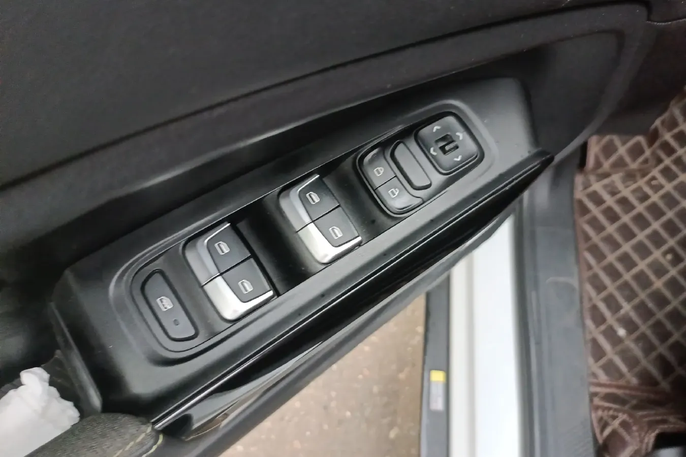 2019 BaoJun RM-5 1.5T 147HP L4 6MT,autocango,china used car exporter,china ev exporter,chinese used car exporter,chinese used ev exporter