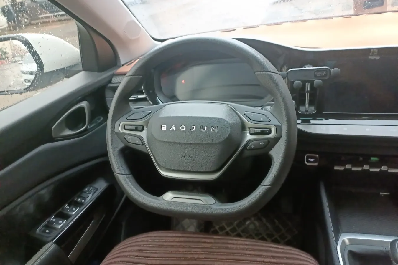 2019 BaoJun RM-5 1.5T 147HP L4 6MT,autocango,china used car exporter,china ev exporter,chinese used car exporter,chinese used ev exporter