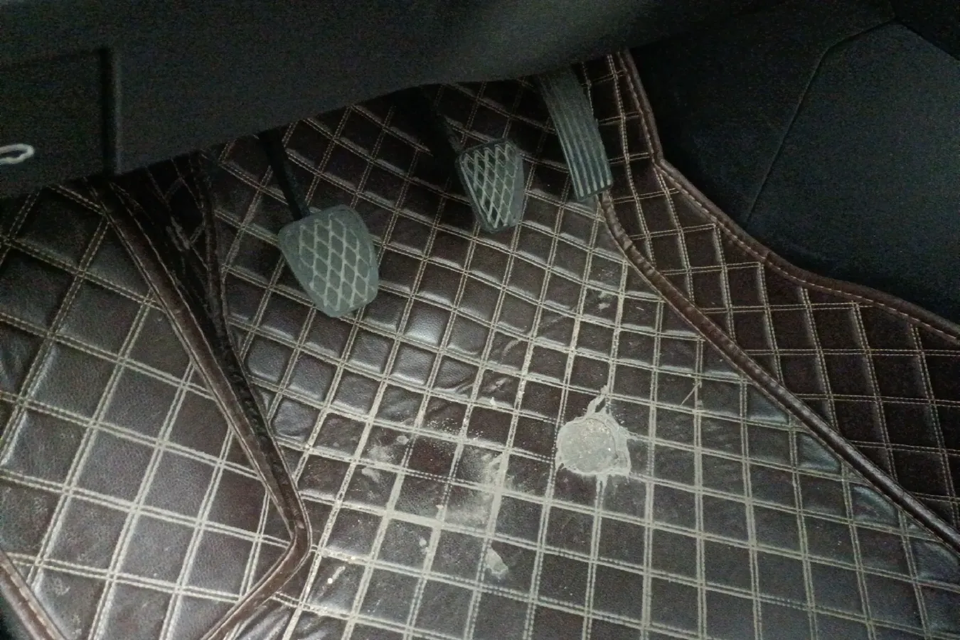 2019 BaoJun RM-5 1.5T 147HP L4 6MT,autocango,china used car exporter,china ev exporter,chinese used car exporter,chinese used ev exporter