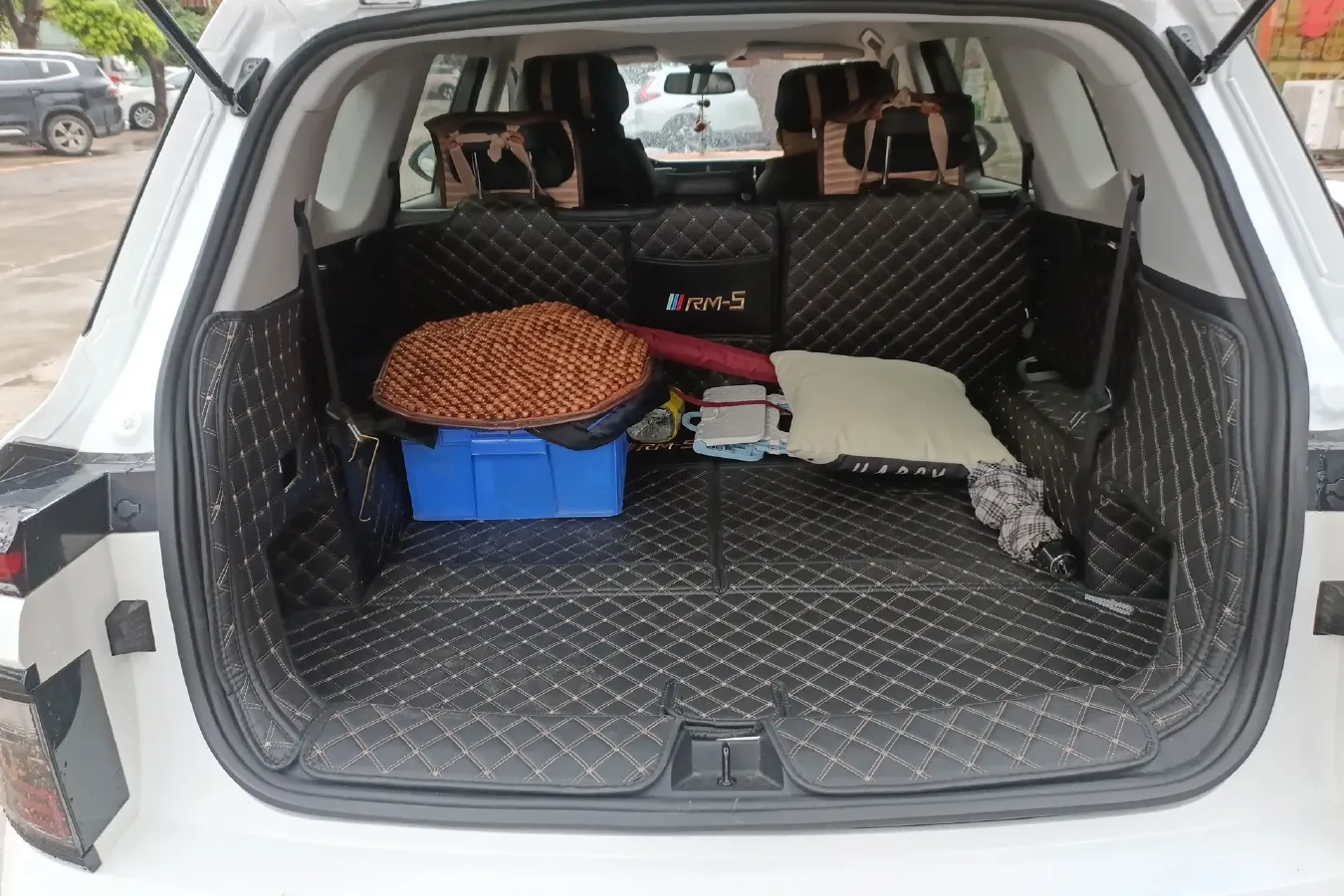 2019 BaoJun RM-5 1.5T 147HP L4 6MT,autocango,china used car exporter,china ev exporter,chinese used car exporter,chinese used ev exporter