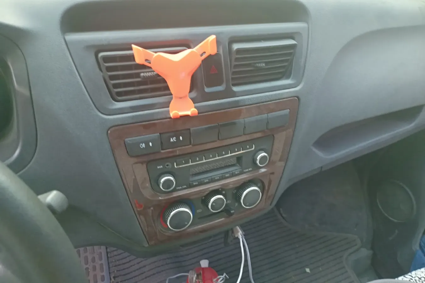 2020 ChangAn Kaicene RuiXing M60 1.5L 116HP L4 5MT,autocango,china used car exporter,china ev exporter,chinese used car exporter,chinese used ev exporter