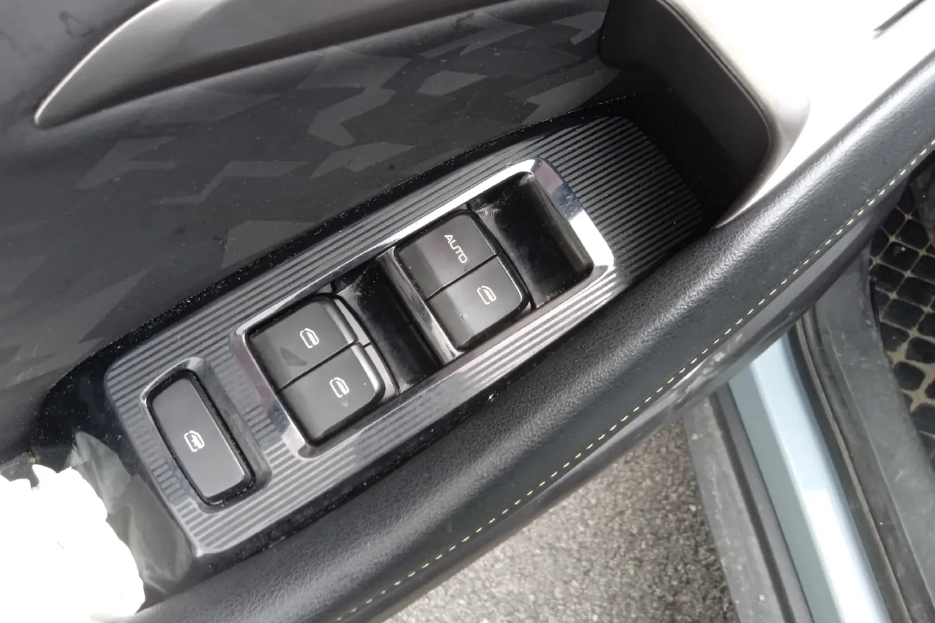 2020 BaoJun RS-3 1.5L 105HP L4 CVT,autocango,china used car exporter,china ev exporter,chinese used car exporter,chinese used ev exporter