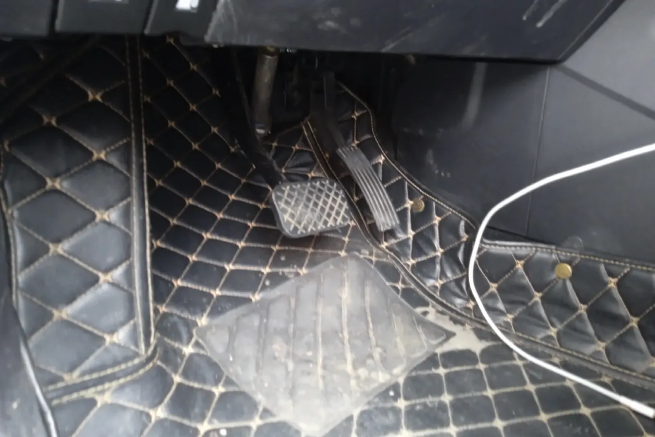 2020 BaoJun RS-3 1.5L 105HP L4 CVT,autocango,china used car exporter,china ev exporter,chinese used car exporter,chinese used ev exporter