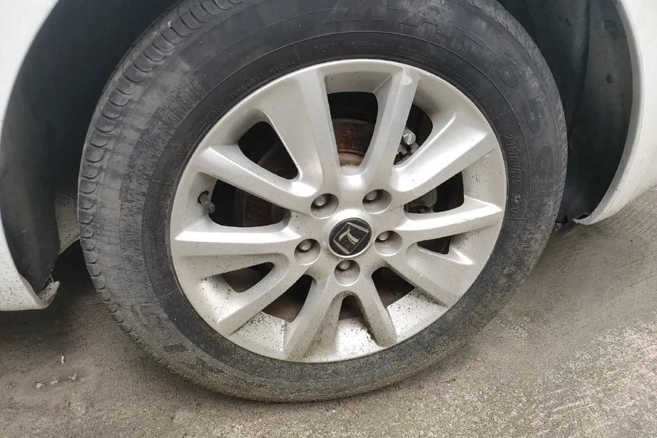 2013 Luxgen 5 1.8T 154HP L4 5AT,autocango,china used car exporter,china ev exporter,chinese used car exporter,chinese used ev exporter