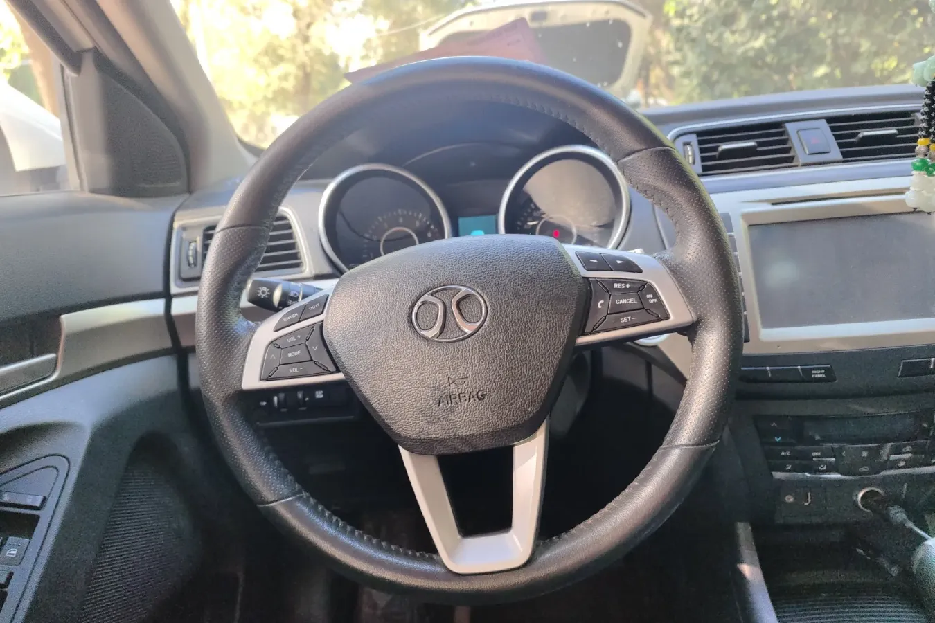 2015 BeiJing Auto Senova X65 2.0T 177HP L4 6AT,autocango,china used car exporter,china ev exporter,chinese used car exporter,chinese used ev exporter