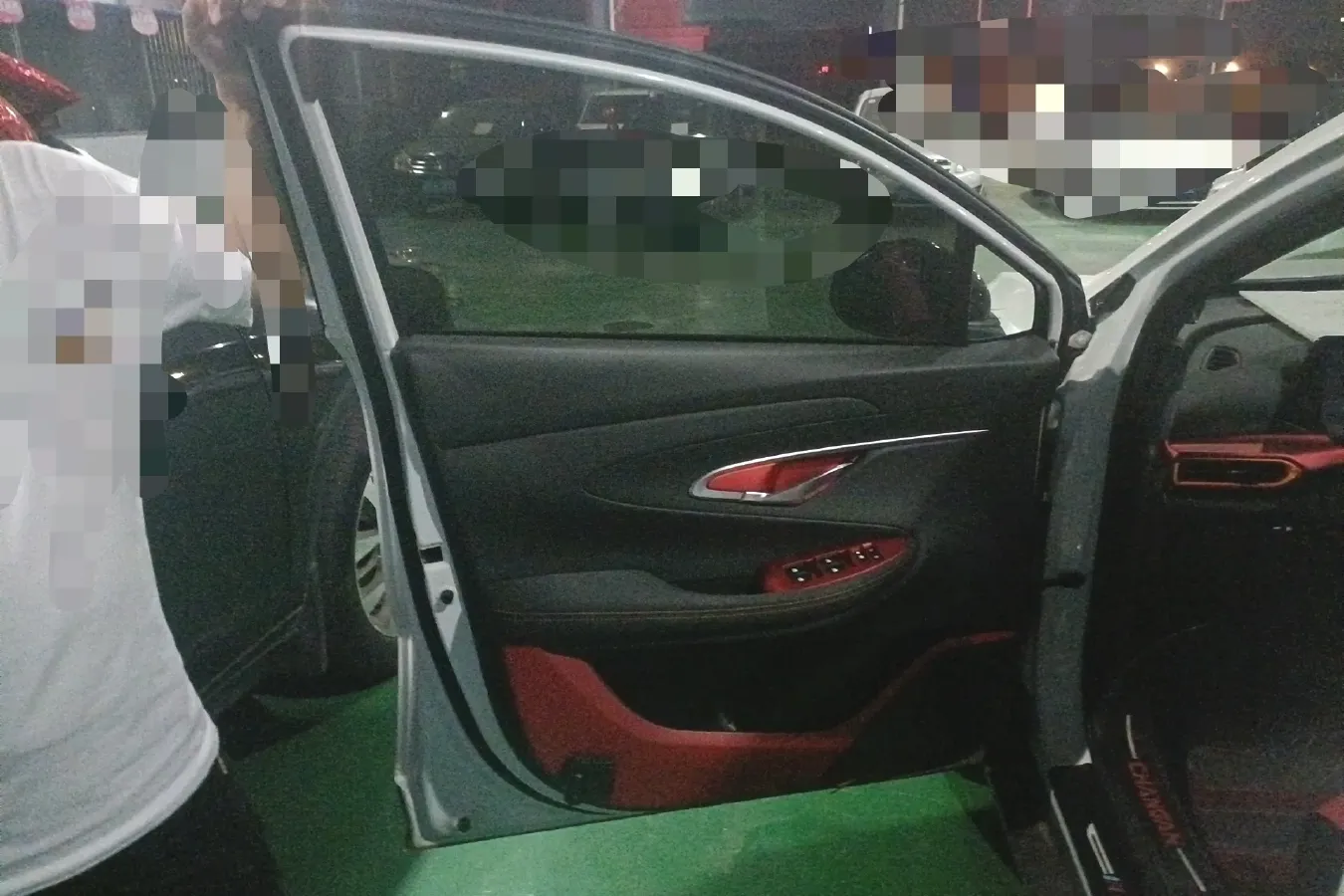 2022 ChangAn UNI-T 1.5T 188HP L4 7DCT,autocango,china used car exporter,china ev exporter,chinese used car exporter,chinese used ev exporter