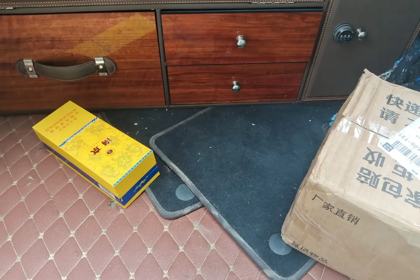 2014 Brabus S Class 3.0T 333HP V6 7AT,autocango,china used car exporter,china ev exporter,chinese used car exporter,chinese used ev exporter