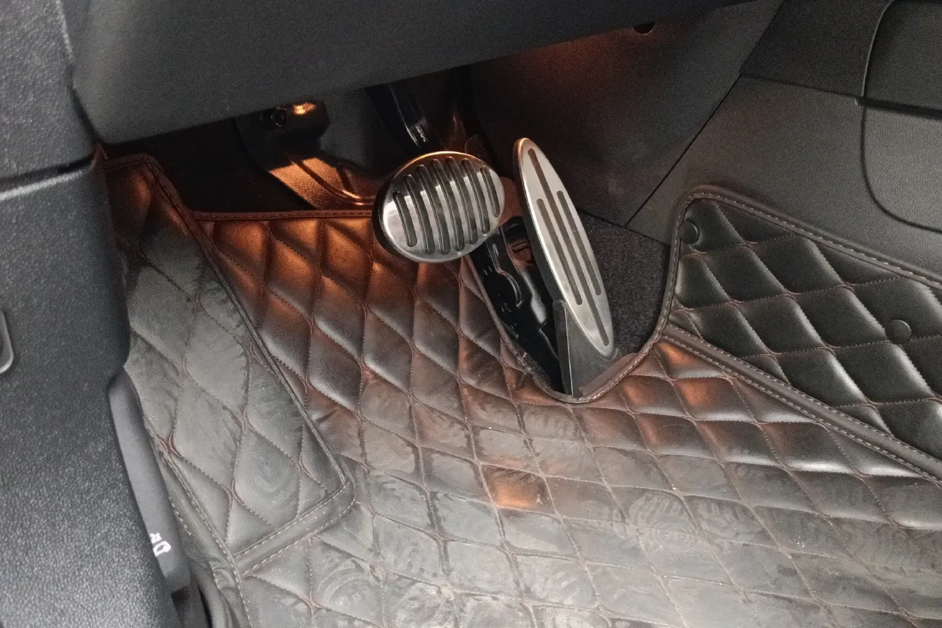 2023 MINI JCW COUNTRYMAN 2.0T 272HP L4 8AT,autocango,china used car exporter,china ev exporter,chinese used car exporter,chinese used ev exporter