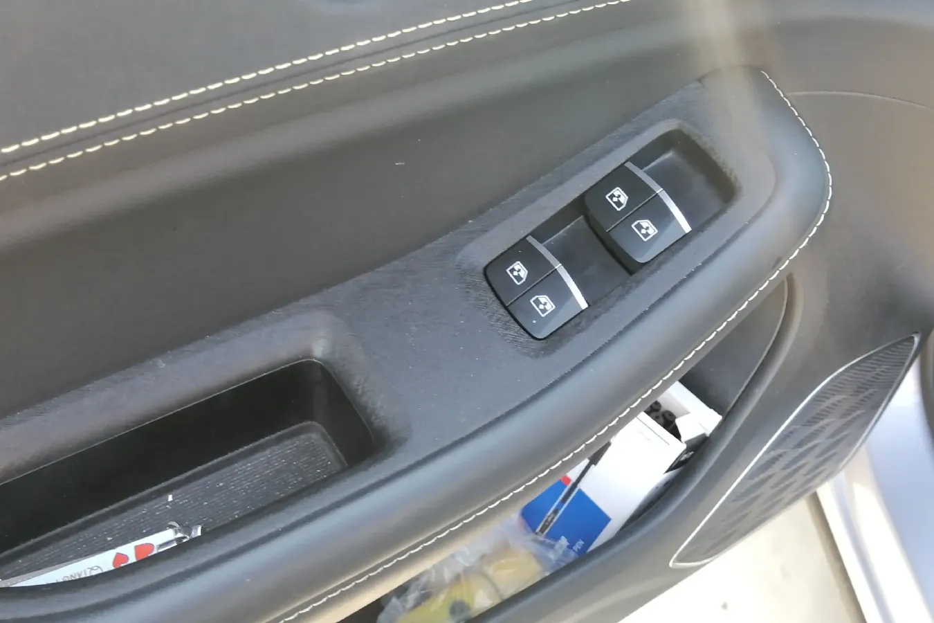 2021 Enovate ME5 Range Extended 98HP REEV 30.6KWH,autocango,china used car exporter,china ev exporter,chinese used car exporter,chinese used ev exporter