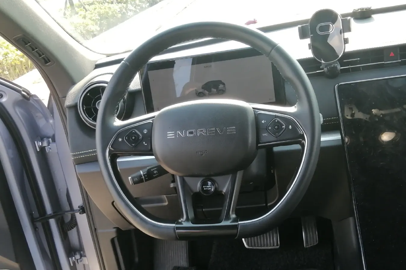 2021 Enovate ME5 Range Extended 98HP REEV 30.6KWH,autocango,china used car exporter,china ev exporter,chinese used car exporter,chinese used ev exporter