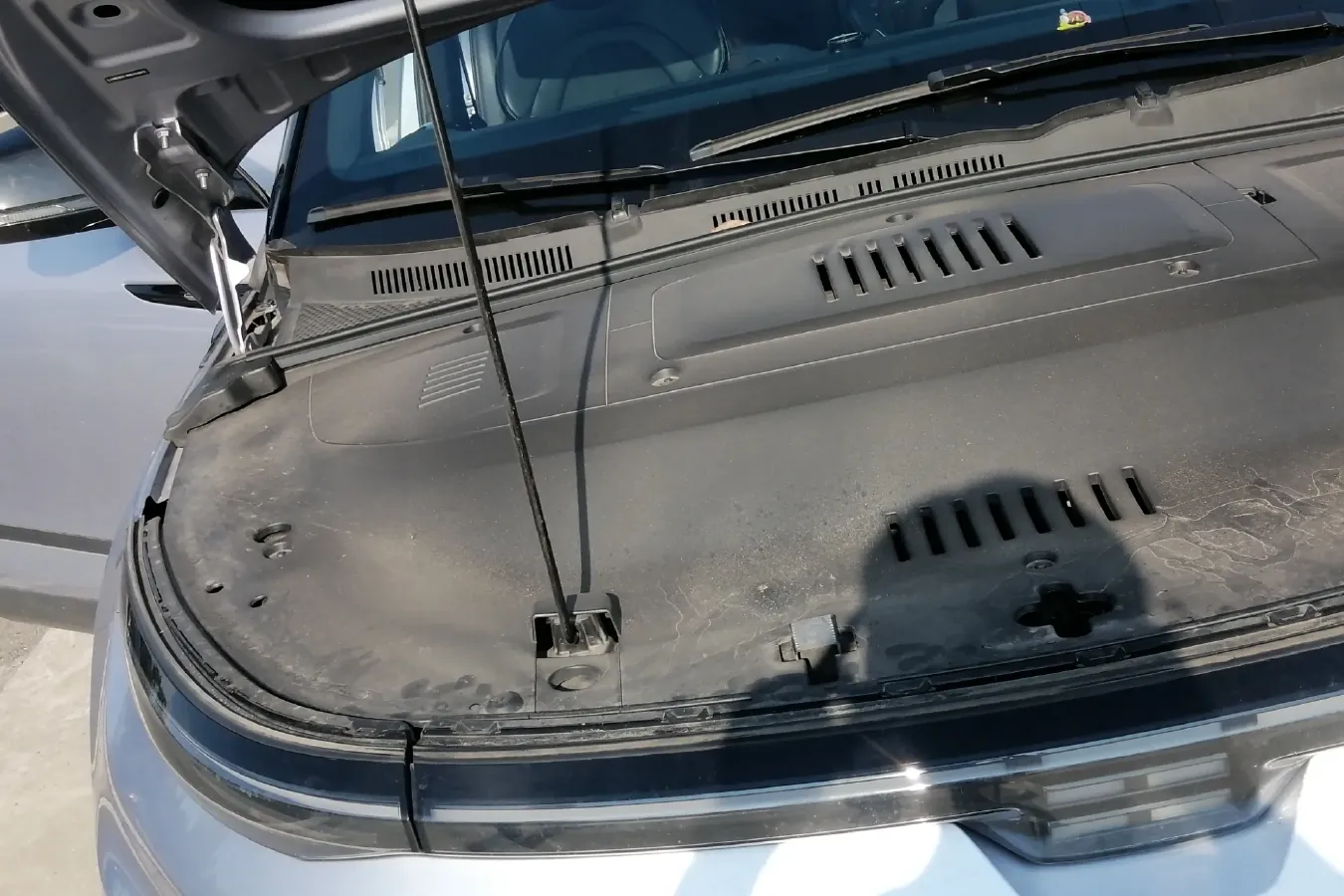 2021 Enovate ME5 Range Extended 98HP REEV 30.6KWH,autocango,china used car exporter,china ev exporter,chinese used car exporter,chinese used ev exporter