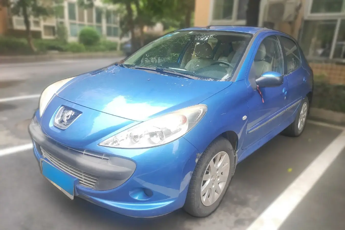 2009 Peugeot 207 1.4L 76HP L4 5MT