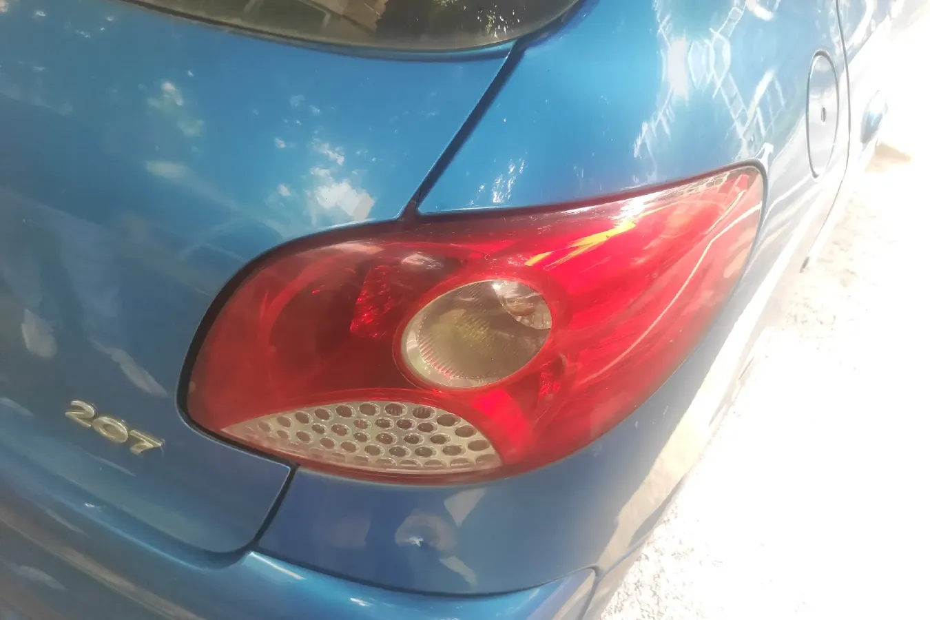 2009 Peugeot 207 1.4L 76HP L4 5MT,autocango,china used car exporter,china ev exporter,chinese used car exporter,chinese used ev exporter