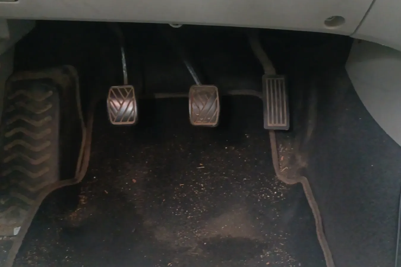 2015 BAIC ChangHe M50S 1.4L 99HP L4 5MT,autocango,china used car exporter,china ev exporter,chinese used car exporter,chinese used ev exporter