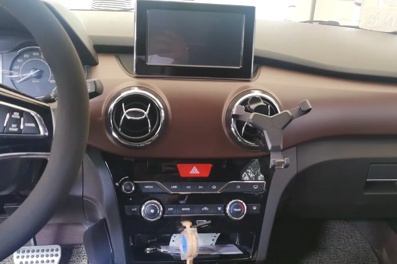 2017 BAIC ChangHe Q25 1.5L 116HP L4 4AT,autocango,china used car exporter,china ev exporter,chinese used car exporter,chinese used ev exporter