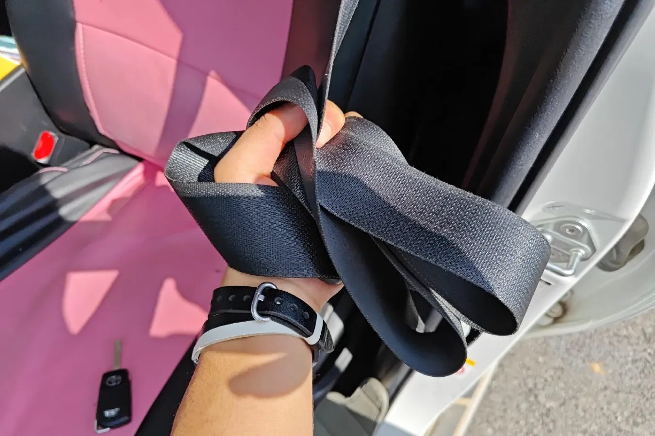 2015 Toyota RAV4 2.0L 147HP L4 CVT,autocango,china used car exporter,china ev exporter,chinese used car exporter,chinese used ev exporter