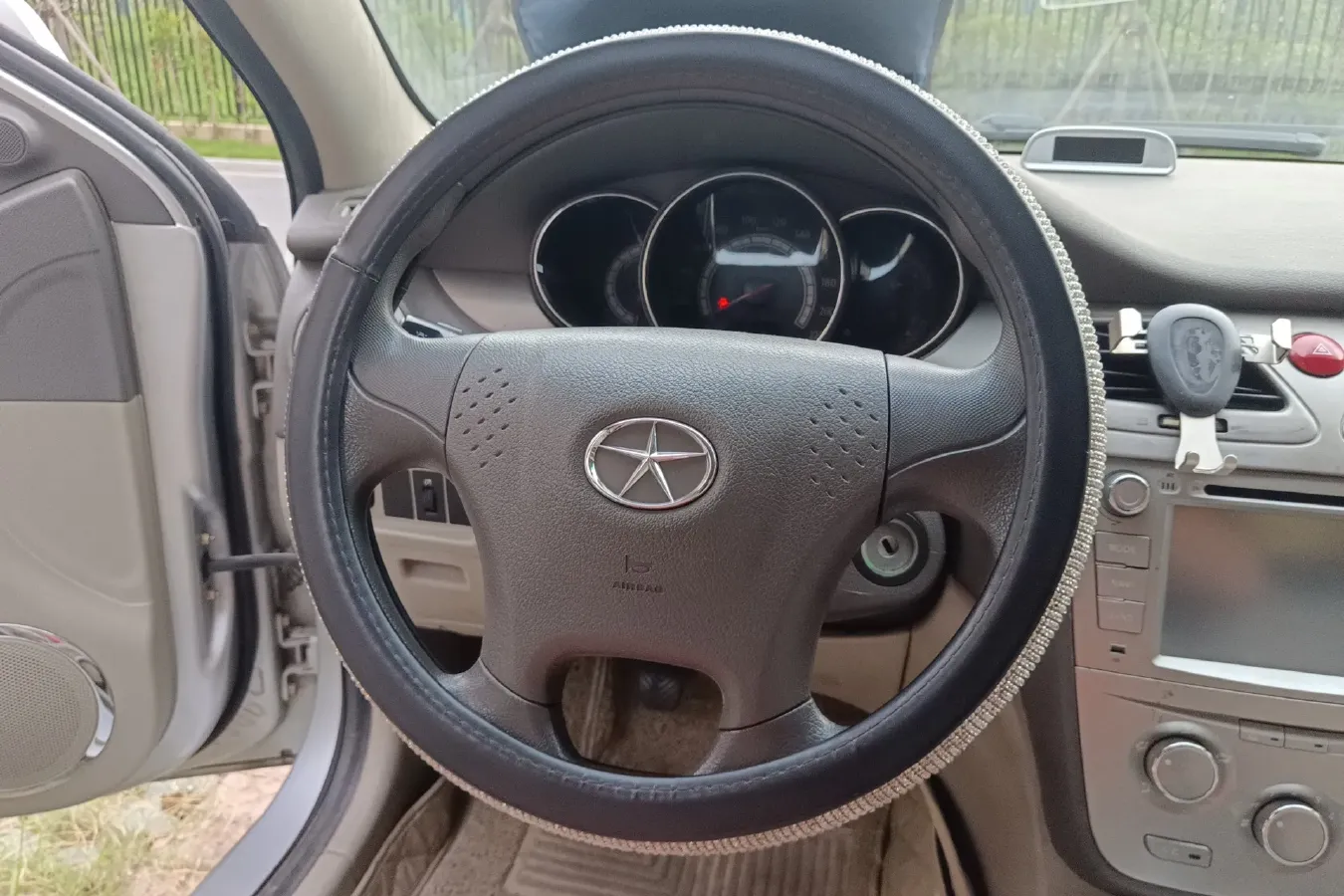 2012 JAC HeYue 1.5L 113HP L4 5MT,autocango,china used car exporter,china ev exporter,chinese used car exporter,chinese used ev exporter