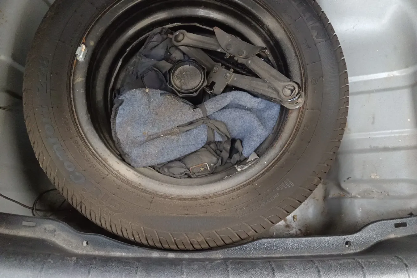 2012 JAC HeYue 1.5L 113HP L4 5MT,autocango,china used car exporter,china ev exporter,chinese used car exporter,chinese used ev exporter