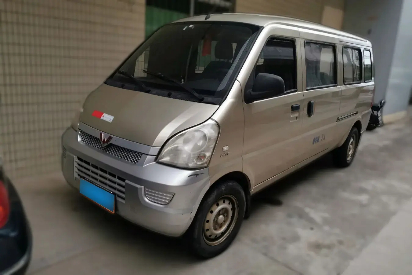 2012 WuLing RongGuang 1.5L 107HP L4 5MT