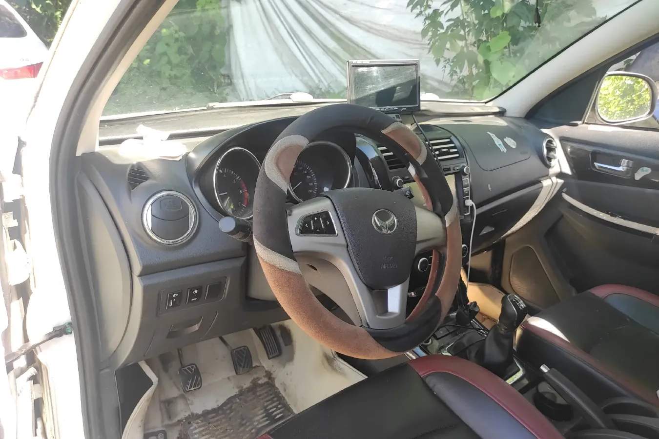 2014 BAIC Hyosow S3 1.5L 113HP L4 5MT,autocango,china used car exporter,china ev exporter,chinese used car exporter,chinese used ev exporter