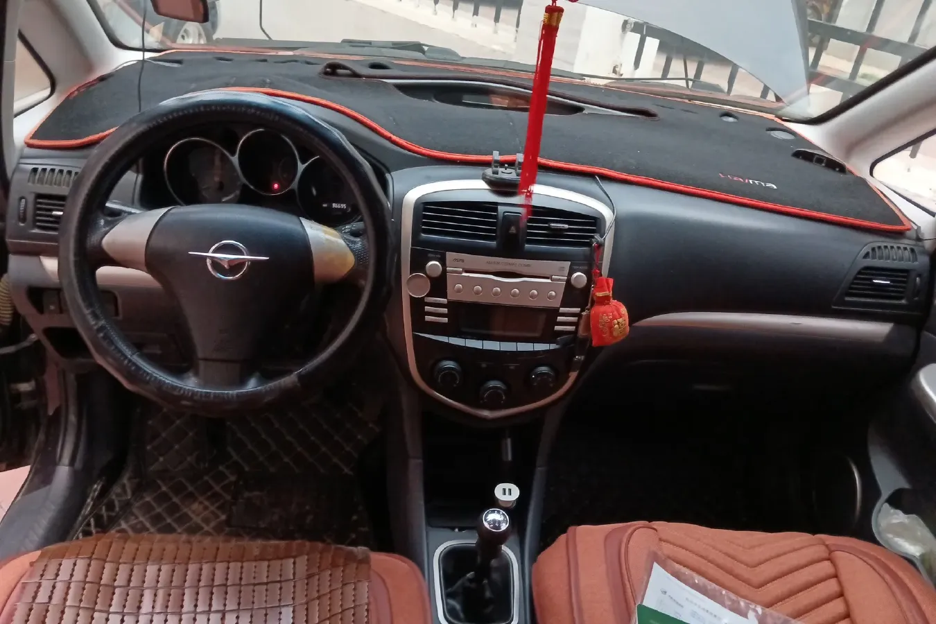 2012 HaiMa Preema 1.8L 120HP L4 5MT,autocango,china used car exporter,china ev exporter,chinese used car exporter,chinese used ev exporter