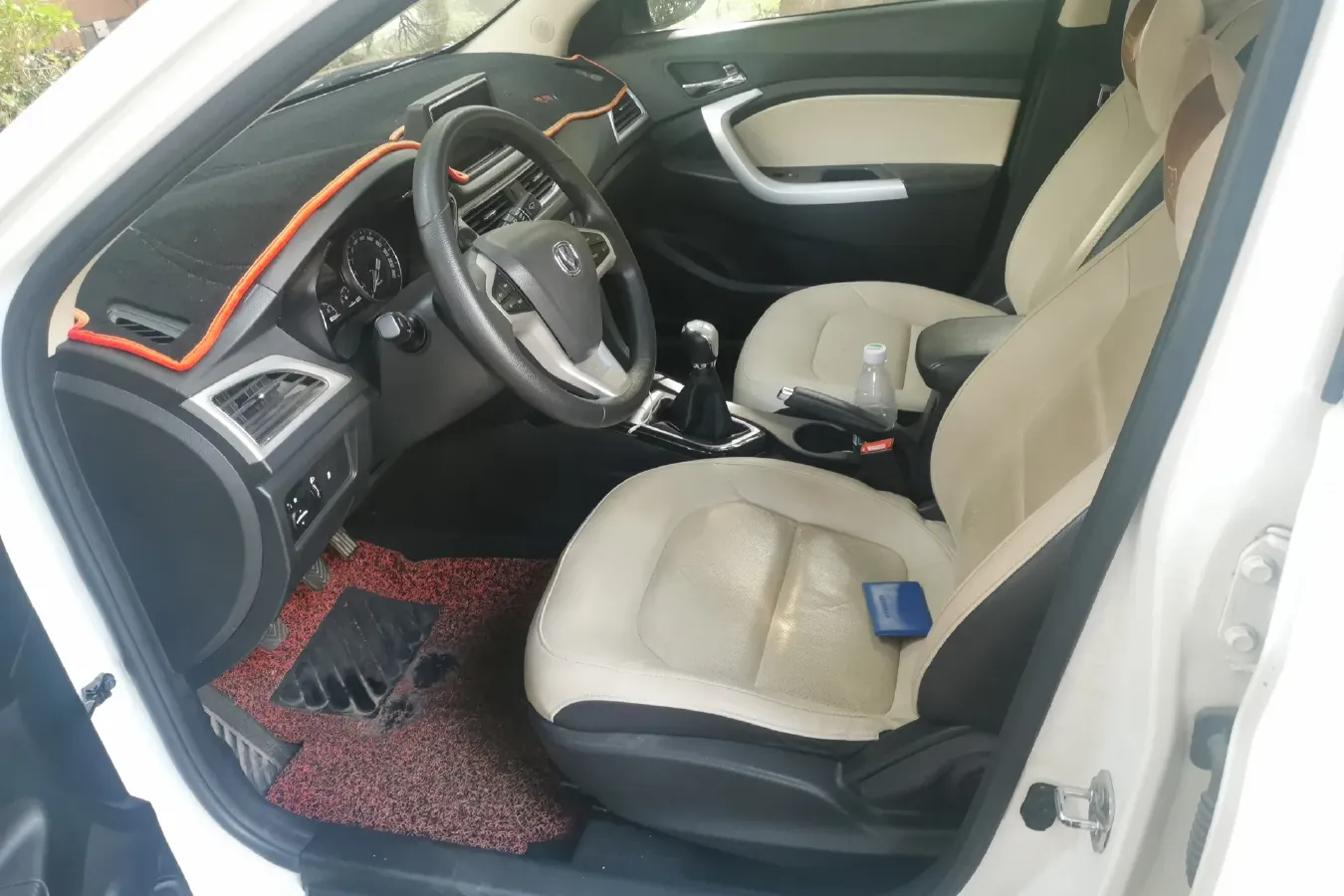 2015 ChangAn Alsvin V7 1.6L 124HP L4 5MT,autocango,china used car exporter,china ev exporter,chinese used car exporter,chinese used ev exporter