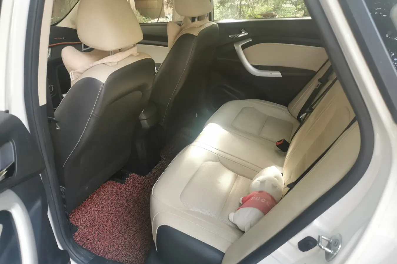 2015 ChangAn Alsvin V7 1.6L 124HP L4 5MT,autocango,china used car exporter,china ev exporter,chinese used car exporter,chinese used ev exporter