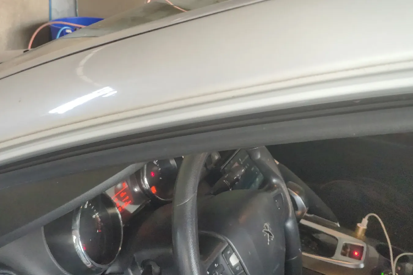 2016 Peugeot 3008 1.6T 167HP L4 6AT,autocango,china used car exporter,china ev exporter,chinese used car exporter,chinese used ev exporter