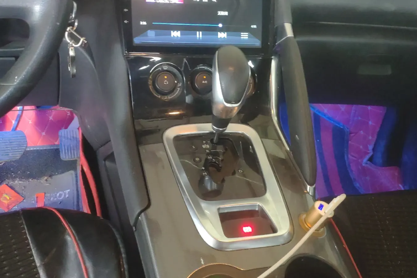 2016 Peugeot 3008 1.6T 167HP L4 6AT,autocango,china used car exporter,china ev exporter,chinese used car exporter,chinese used ev exporter