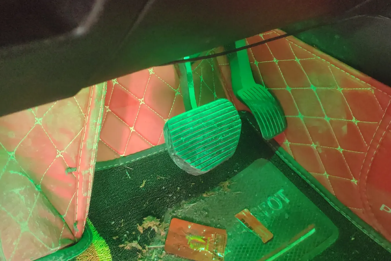 2016 Peugeot 3008 1.6T 167HP L4 6AT,autocango,china used car exporter,china ev exporter,chinese used car exporter,chinese used ev exporter