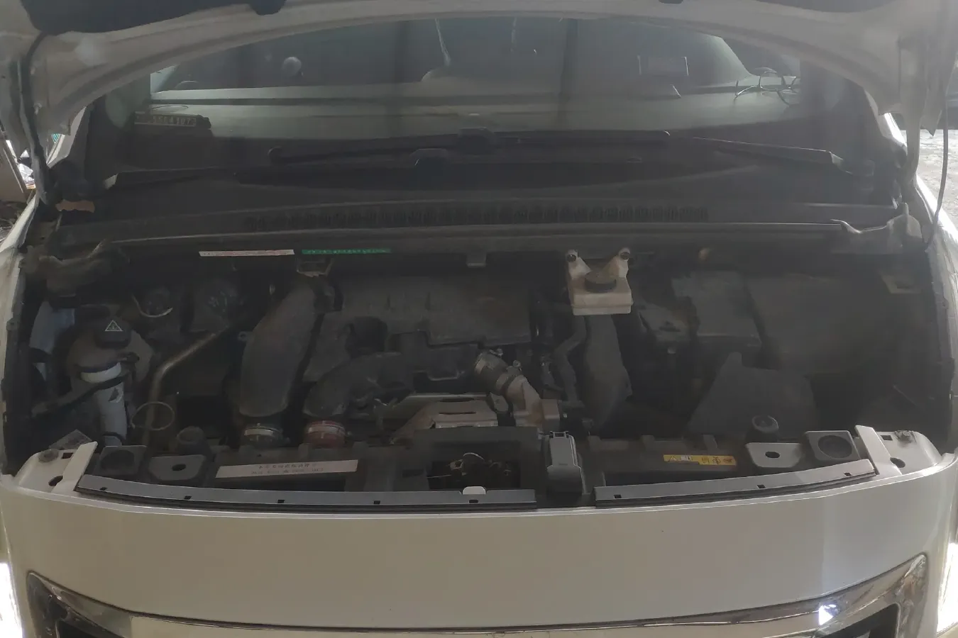 2016 Peugeot 3008 1.6T 167HP L4 6AT,autocango,china used car exporter,china ev exporter,chinese used car exporter,chinese used ev exporter